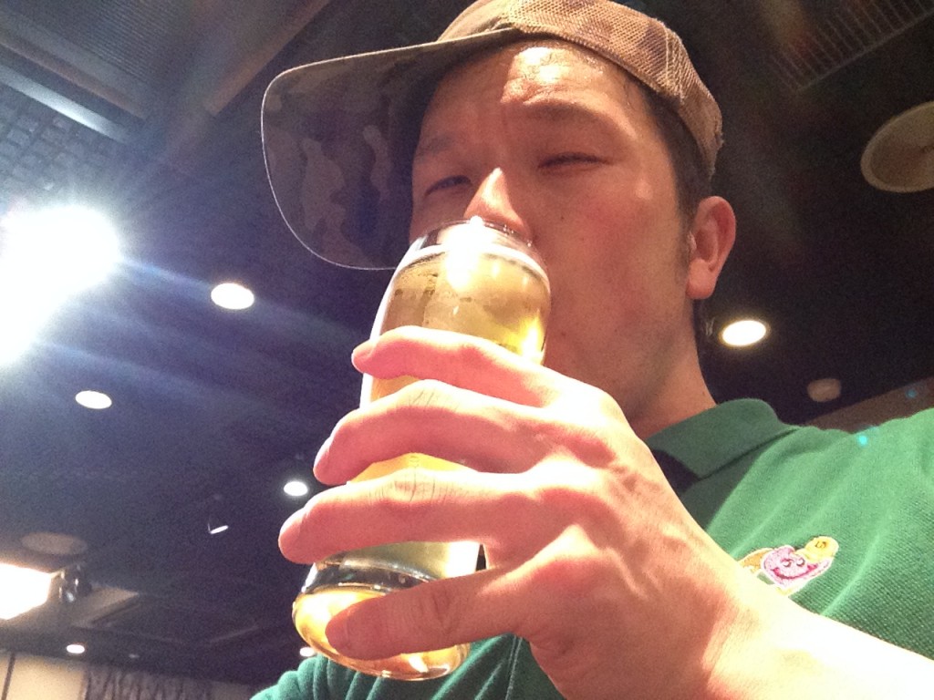 飲む