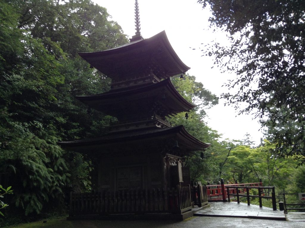 三重塔
