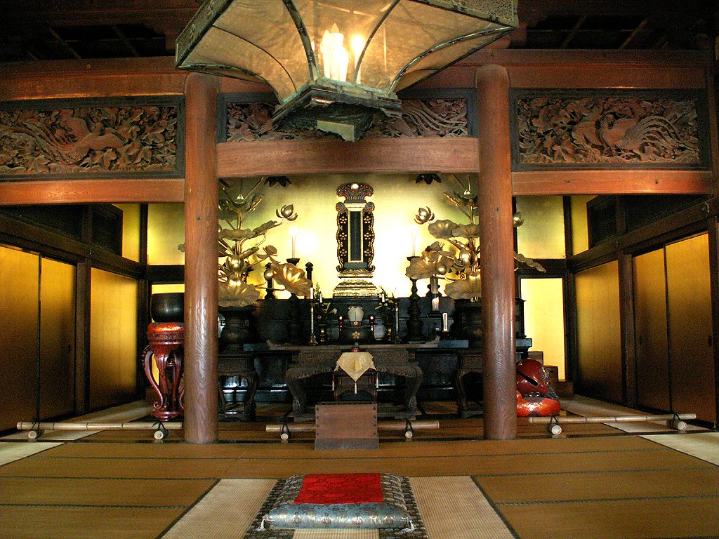 法堂内