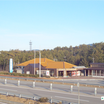 里山館